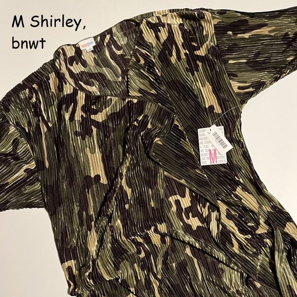 LuLaRoe Other - Medium Lularoe Shirley kimono cover up, green camo